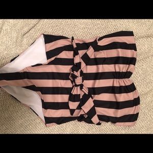 One piece strapless bathing suit